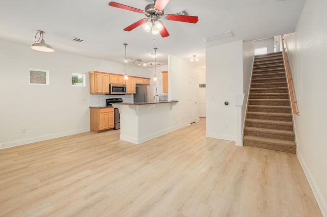 4803 Pecan Springs RD B, Austin, TX 78723