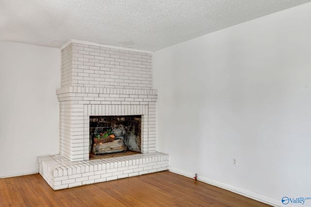 7521A Moores Mill Road NE, Huntsville, AL 35811