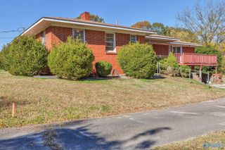 7521A Moores Mill Road NE, Huntsville, AL 35811