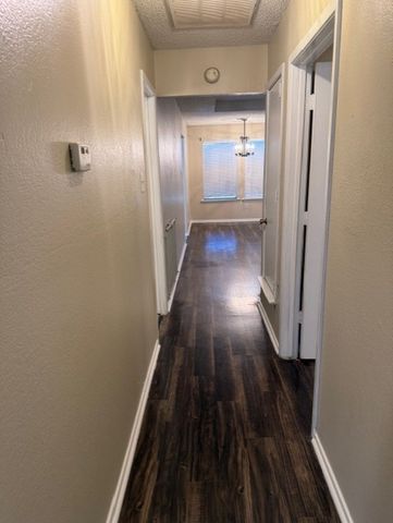 810 Woodland Court, Kennedale, TX 76060