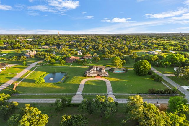 5200 Hopper Road, Burleson, TX 76028