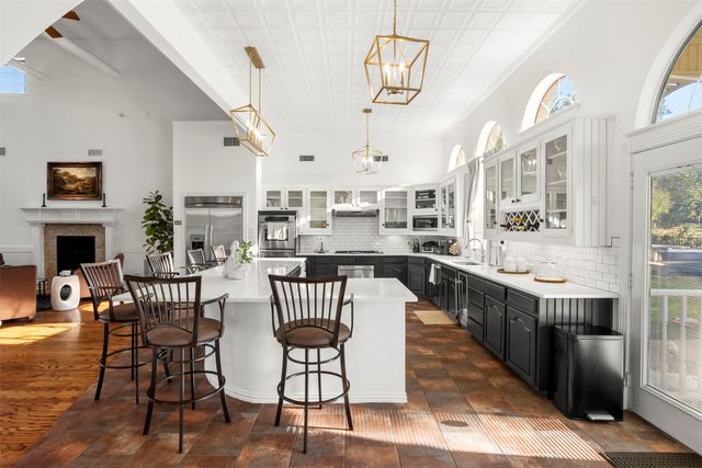 5200 Hopper Road, Burleson, TX 76028