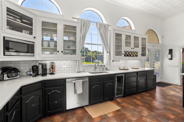 5200 Hopper Road, Burleson, TX 76028