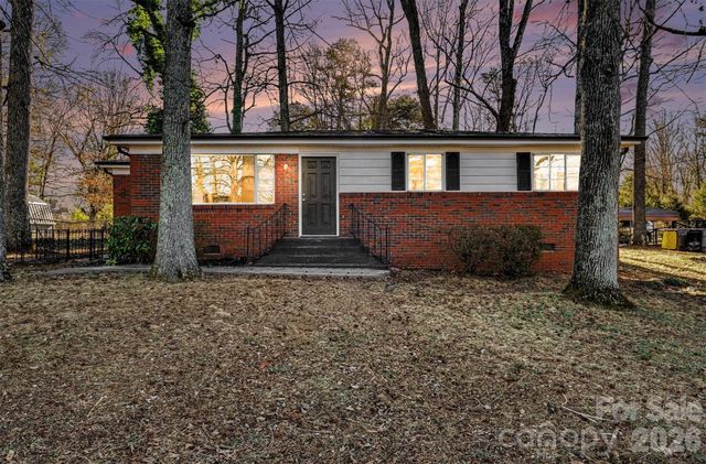 1407 Sherwood Drive, Kannapolis, NC 28081