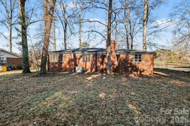1407 Sherwood Drive, Kannapolis, NC 28081