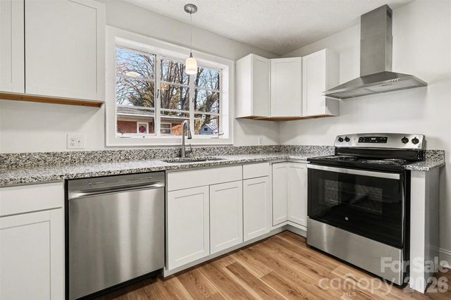 1407 Sherwood Drive, Kannapolis, NC 28081