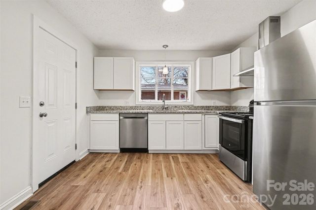 1407 Sherwood Drive, Kannapolis, NC 28081