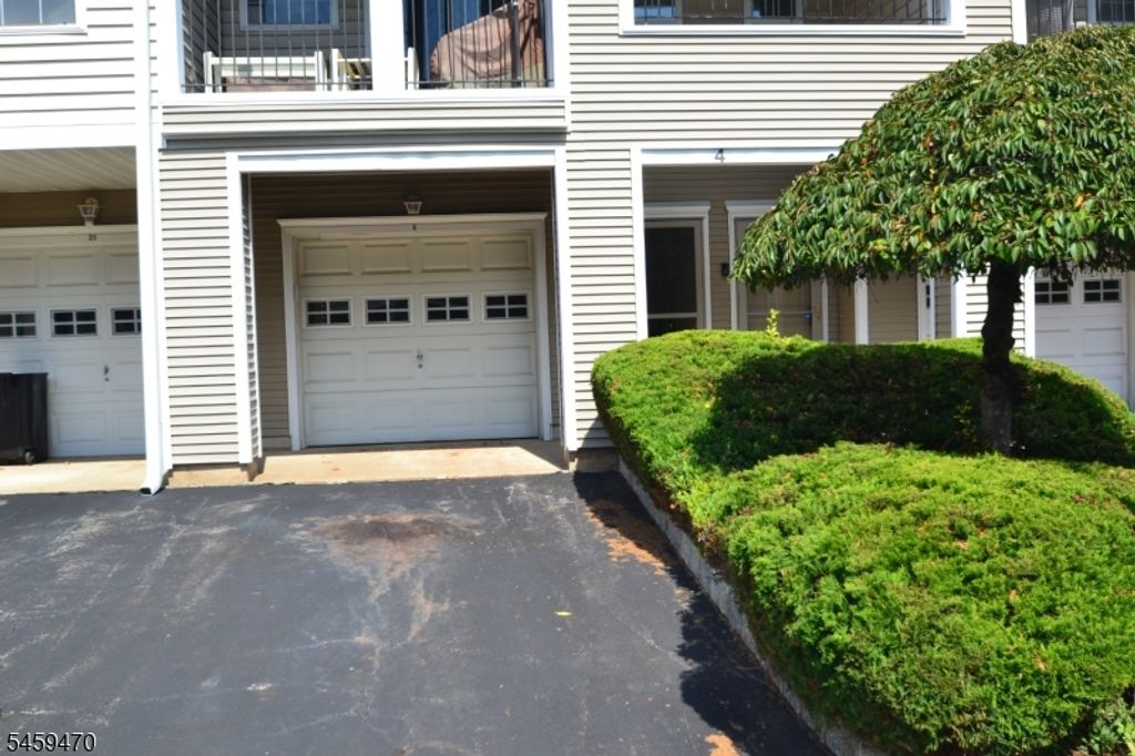 4 Collura Ln, Clifton City, NJ 07012 — photo 4