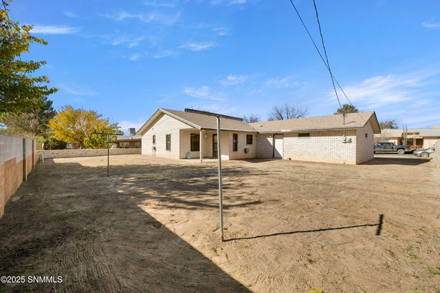 1730 Valencia Drive, Las Cruces, NM 88001