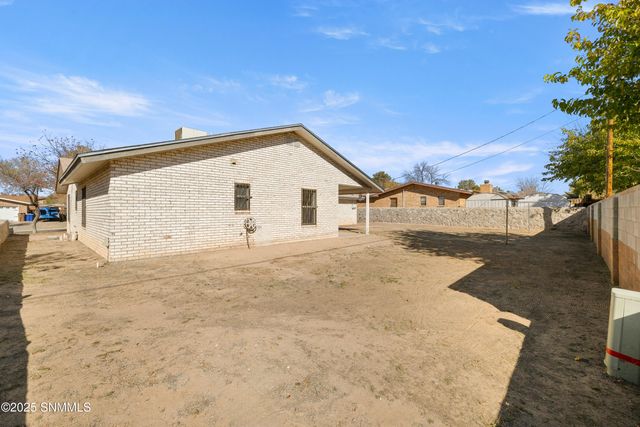 1730 Valencia Drive, Las Cruces, NM 88001