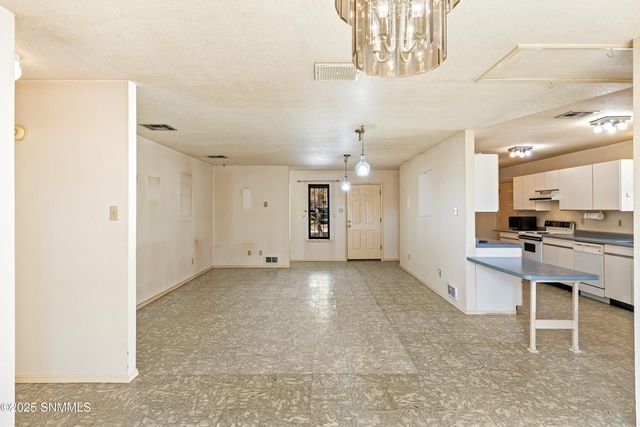 1730 Valencia Drive, Las Cruces, NM 88001