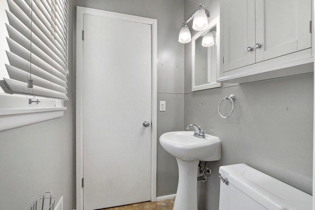 8015 48th AVENUE, Kenosha, WI 53142