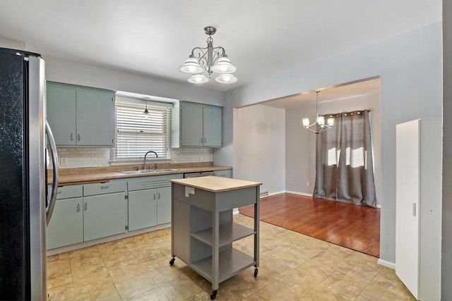 8015 48th AVENUE, Kenosha, WI 53142