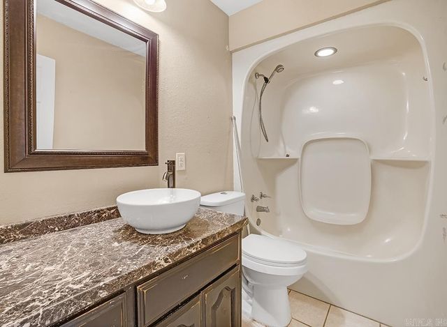 5602 W Kyle Rd Road, Texarkana, TX 75503