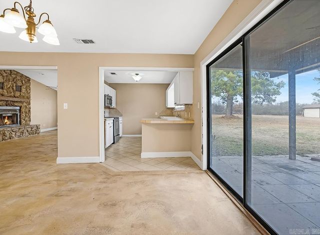 5602 W Kyle Rd Road, Texarkana, TX 75503