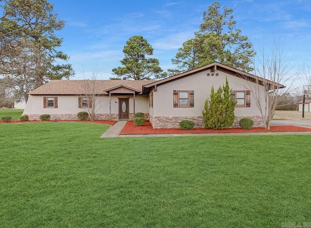 5602 W Kyle Rd Road, Texarkana, TX 75503