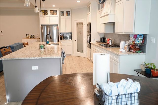 3118 Stone Creek Dr, Corpus Christi, TX 78410