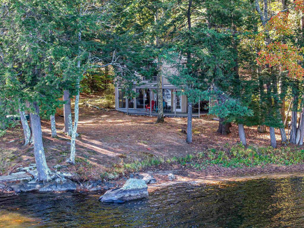 490 Deer Meadow Road, Webster, NH 03303
