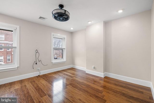 1204 W 8TH ST, Wilmington, DE 19806