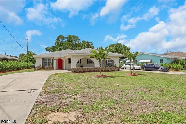 1628 Orchid BLVD, Cape Coral, FL 33904