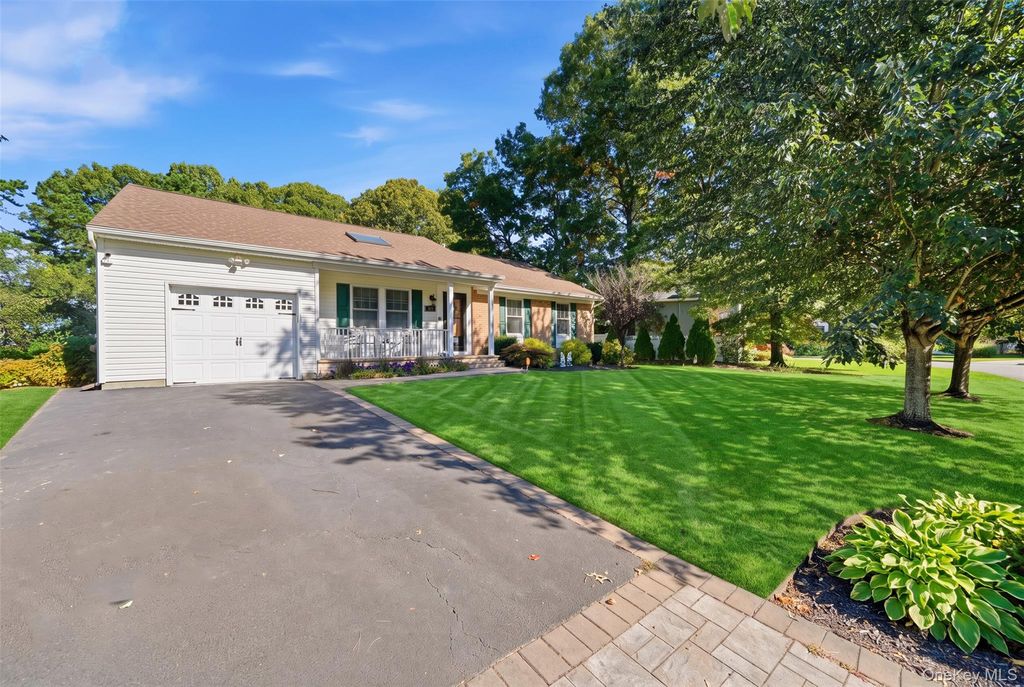 50 Timber Ridge Drive, Coram, NY 11727 — photo 2