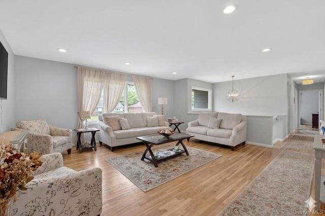7 Frost Lane, Hartsdale, NY 10530