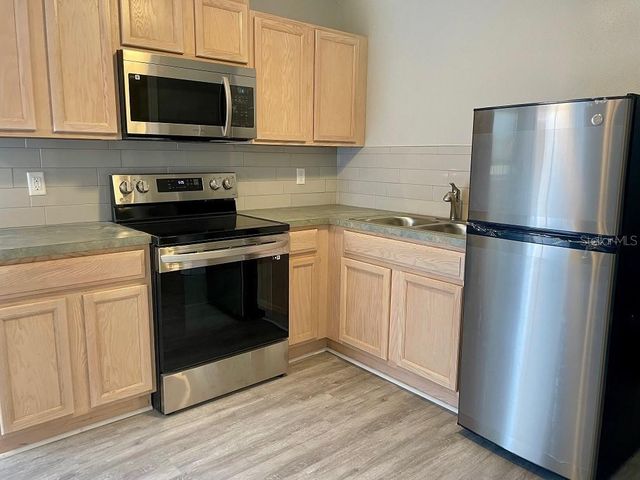 2405 HARPER STREET, Tampa, FL 33605