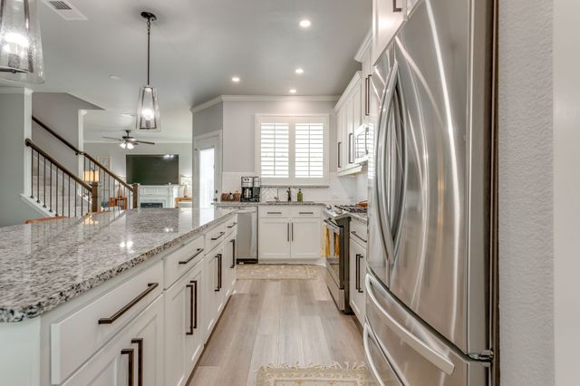 14221 Walsh Avenue, Fort Worth, TX 76008