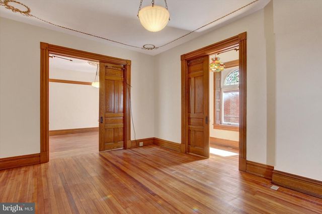 407 CARLISLE ST, Hanover, PA 17331