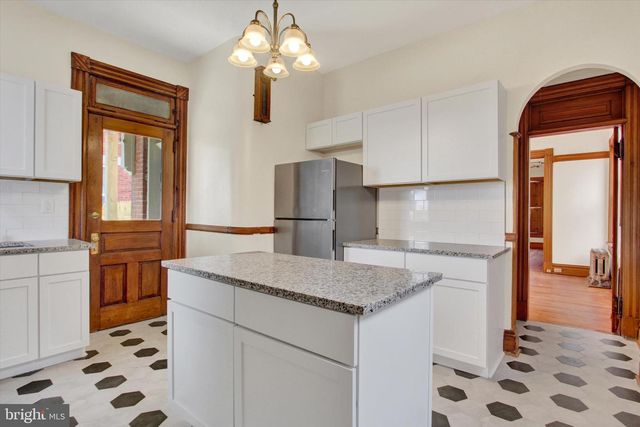 407 CARLISLE ST, Hanover, PA 17331
