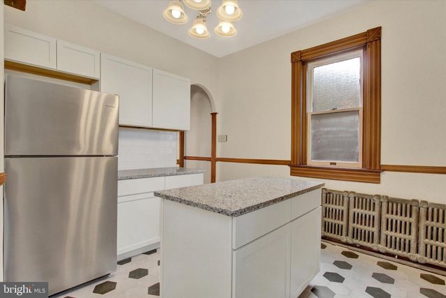 407 CARLISLE ST, Hanover, PA 17331