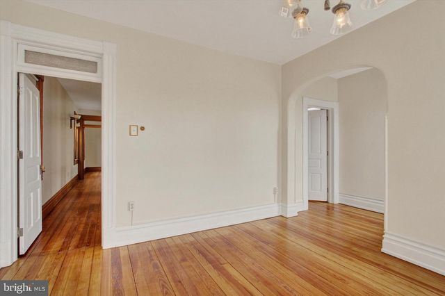 407 CARLISLE ST, Hanover, PA 17331