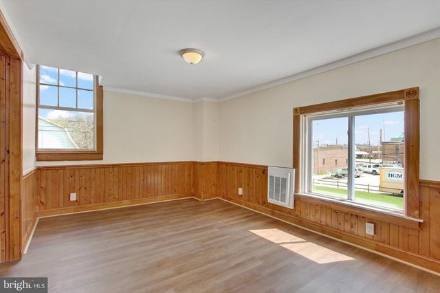 407 CARLISLE ST, Hanover, PA 17331