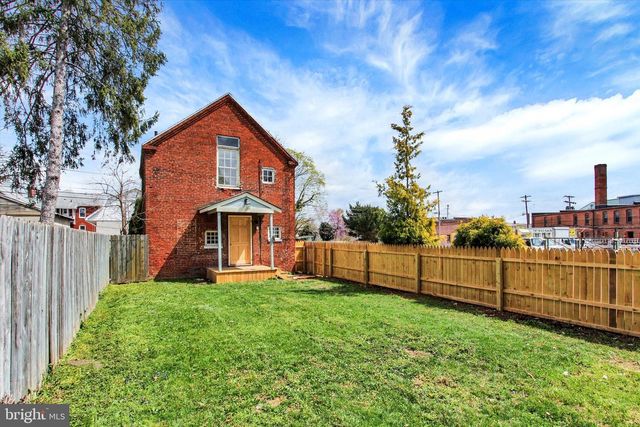 407 CARLISLE ST, Hanover, PA 17331