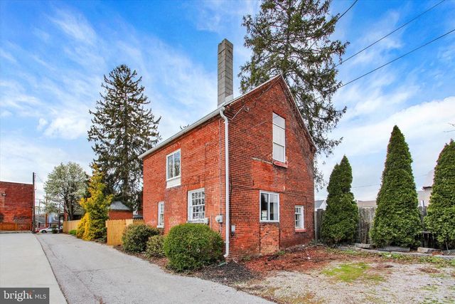 407 CARLISLE ST, Hanover, PA 17331