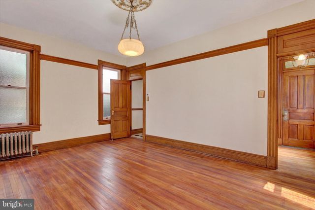 407 CARLISLE ST, Hanover, PA 17331