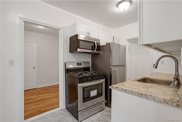 140 E Hartsdale Avenue 6H, Hartsdale, NY 10530