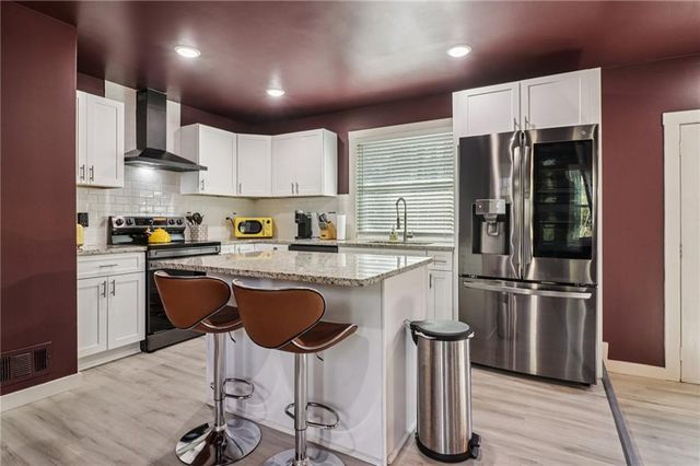 705 Garden Grove Drive, Lawrenceville, GA 30044