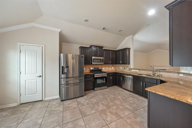 24138 Mckinzie Ridge Drive, Porter, TX 77365