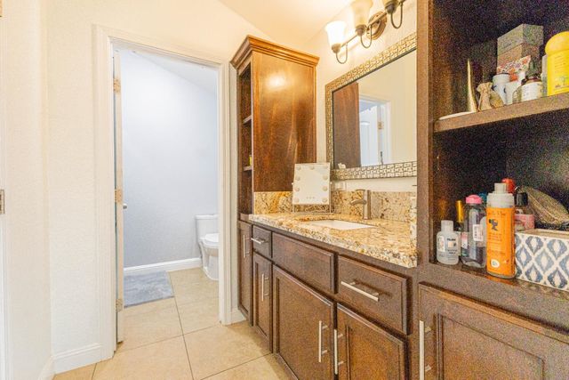 3806 N Cleo, Fresno, CA 93722