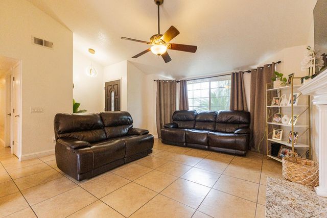 3806 N Cleo, Fresno, CA 93722