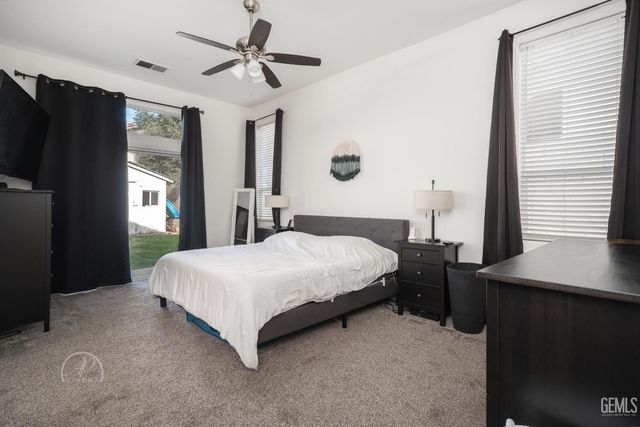8112 Falls Court, Bakersfield, CA 93312