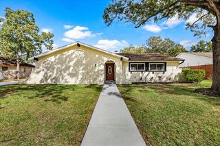 15719 Diana Lane, Houston, TX 77062