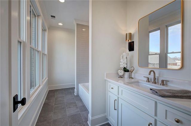 178 W Main Street 102, Cartersville, GA 30120