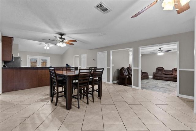 733 Yale Lane Lane, Deer Park, TX 77536