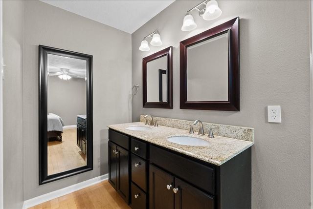 733 Yale Lane Lane, Deer Park, TX 77536