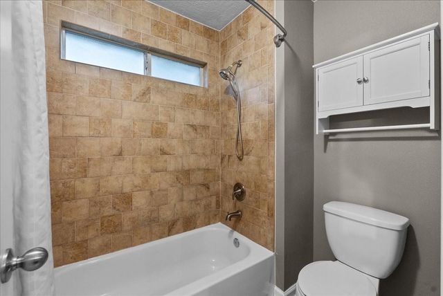 733 Yale Lane Lane, Deer Park, TX 77536