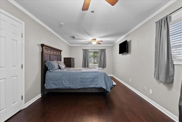 733 Yale Lane Lane, Deer Park, TX 77536