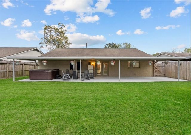 733 Yale Lane Lane, Deer Park, TX 77536
