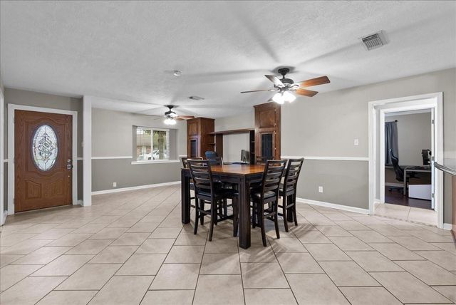 733 Yale Lane Lane, Deer Park, TX 77536